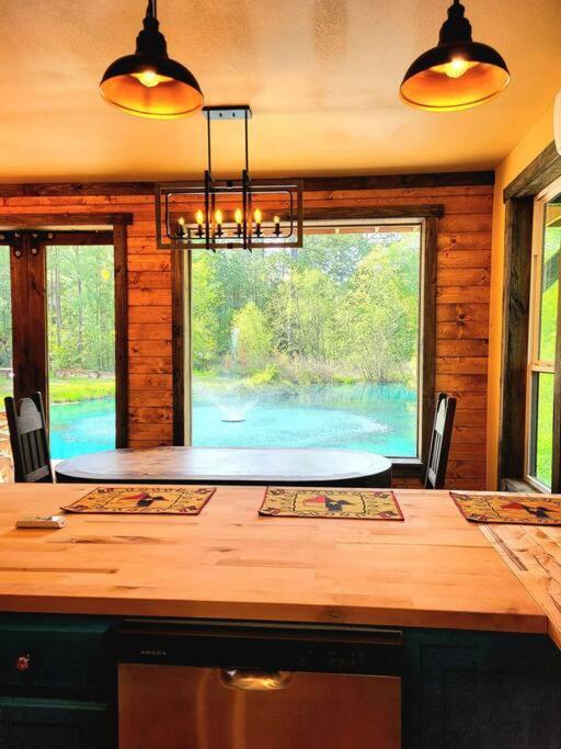 Waterfront Houston Hide Out In A Magical Forest Waller Exteriör bild
